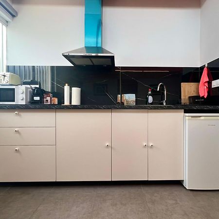 Apartamentos Playa Badalona Bagian luar foto
