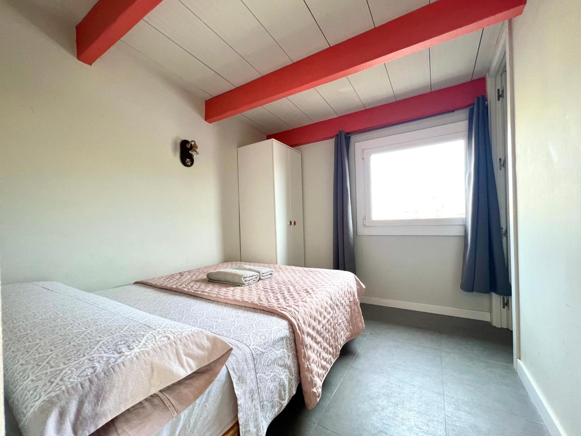 Apartamentos Playa Badalona Bagian luar foto