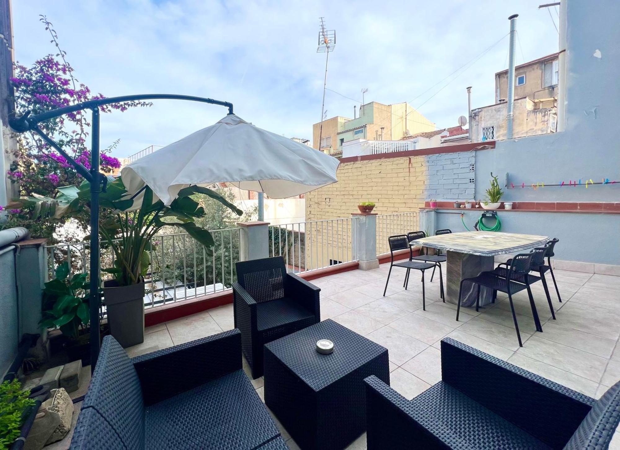 Apartamentos Playa Badalona Bagian luar foto